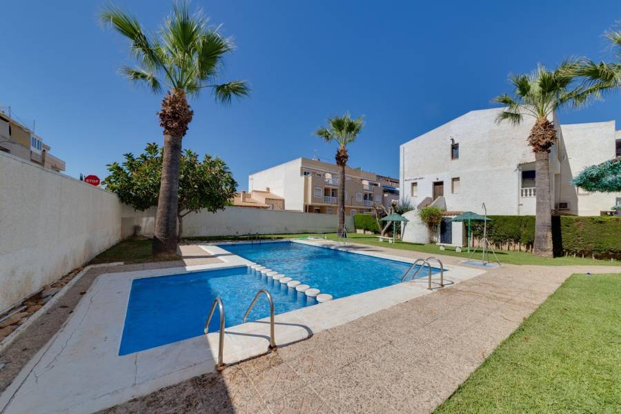 Venta - Casa Tipo Dúplex - Calas blanca - Torrevieja