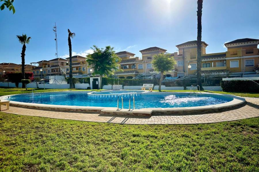 Venta - Chalet - Aguas nuevas 1 - Torrevieja