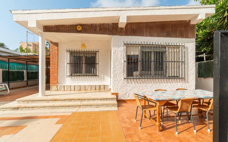 Casa - Sale - Aguas nuevas 1 - Torrevieja