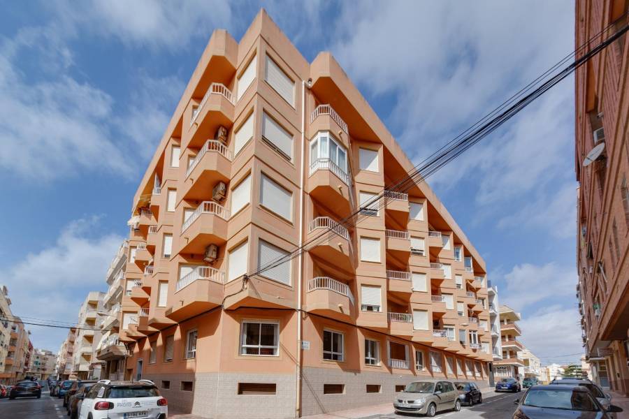 Sale - Apartment - Playa de los locos - Torrevieja