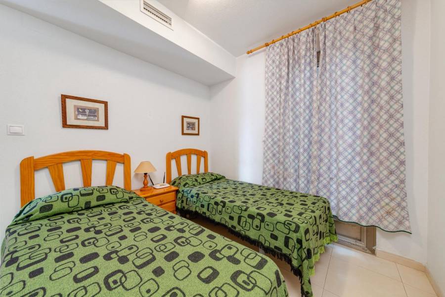 Venta - Apartamento - Playa de los locos - Torrevieja