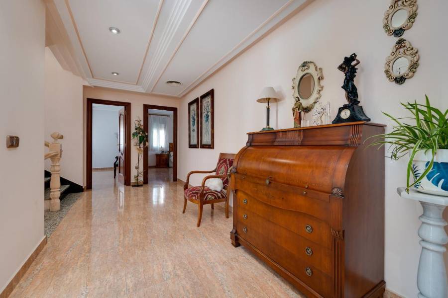 Venta - Villa de Lujo - Desamparados-Hurchillo-Torremendo - Orihuela