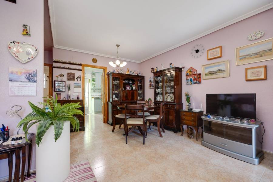 Sale - Terraced house - Aguas nuevas 2 - Torrevieja