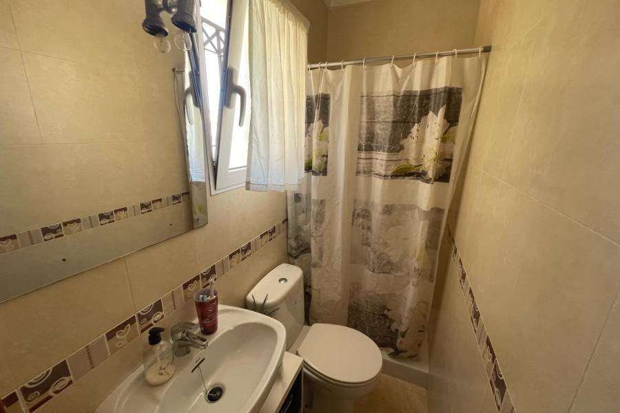 Sale - Terraced house - Sector 25 - Torrevieja