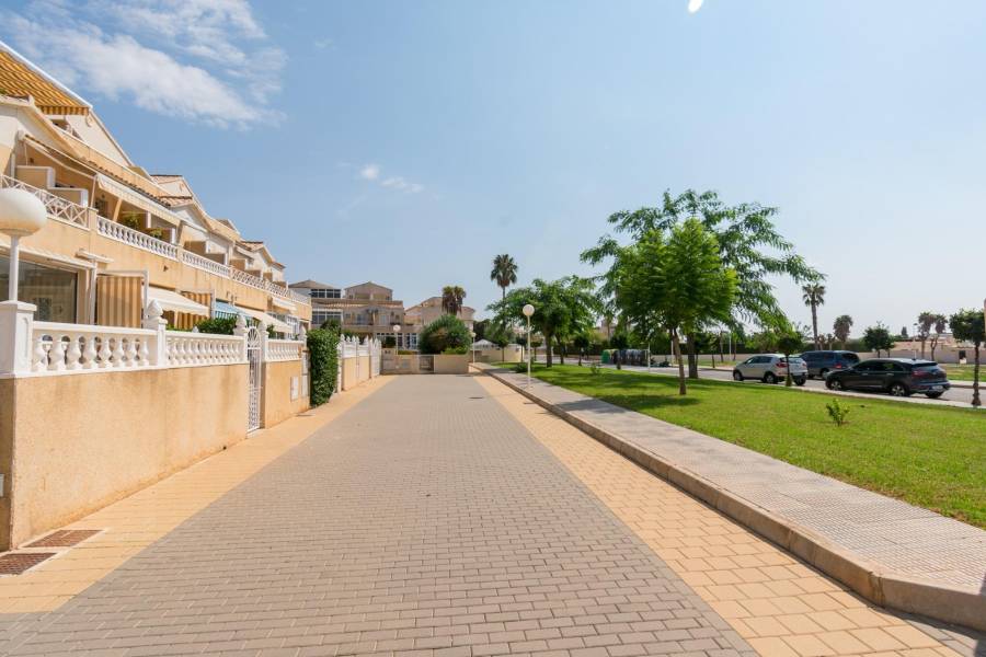 Vente - Bungalow Étage Bas - Torretas - Torrevieja