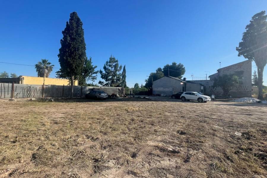 Sale - House with land - Molins - Orihuela