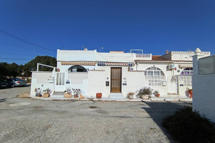 Sale - Bungalow - La Siesta - El Salado - Torreta - Torrevieja