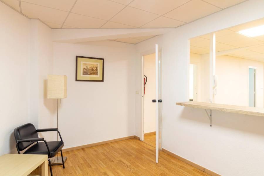 Rental - Business Premise - Zona Centro - Orihuela