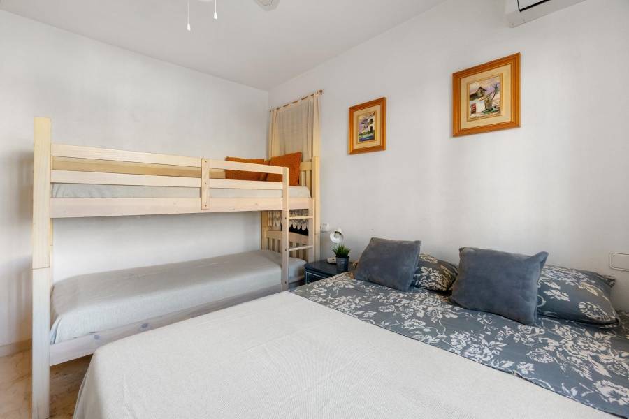 Venta - Chalet - Playa Flamenca - Orihuela Costa