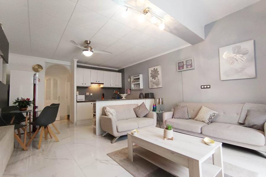 Sale - Bungalow - La Siesta - El Salado - Torreta - Torrevieja