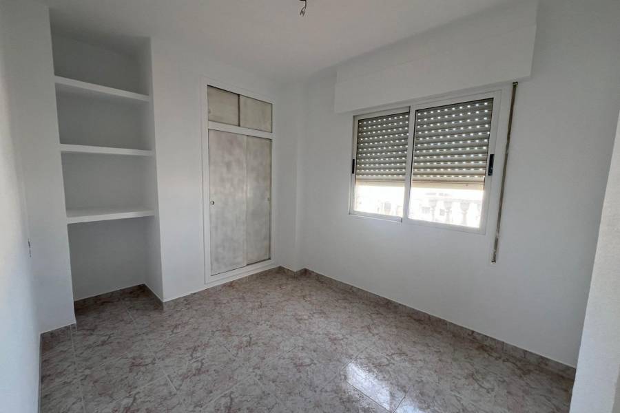 Sale - Apartment - Estacion de autobuses - Torrevieja