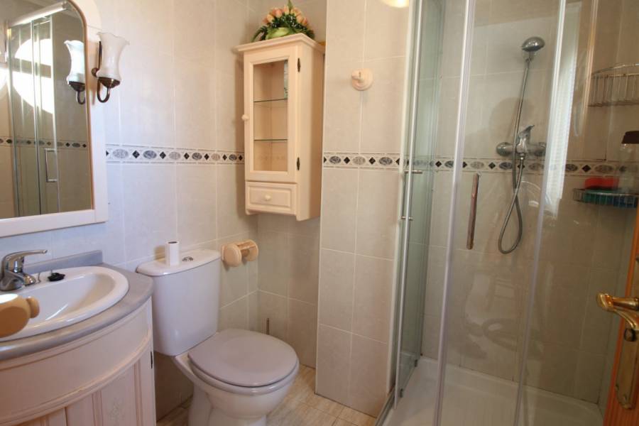 Sale - Flat - Centro - Torrevieja