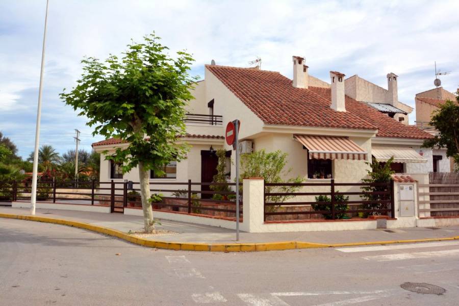 Terraced house - Sale - El bañet - Almoradi