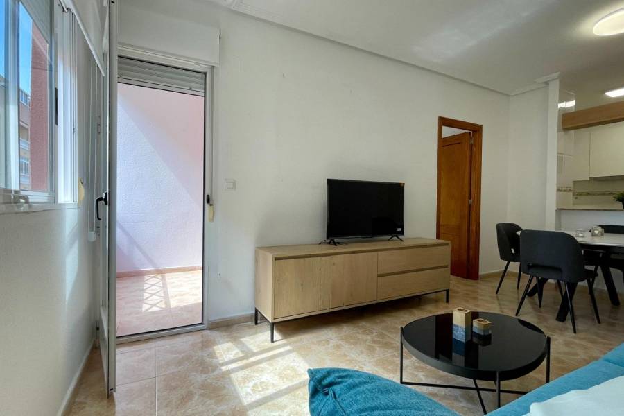 Sale - Flat - Centro - Torrevieja