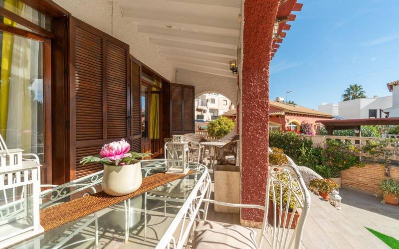 Chalet - Venta - Punta Prima - Orihuela Costa