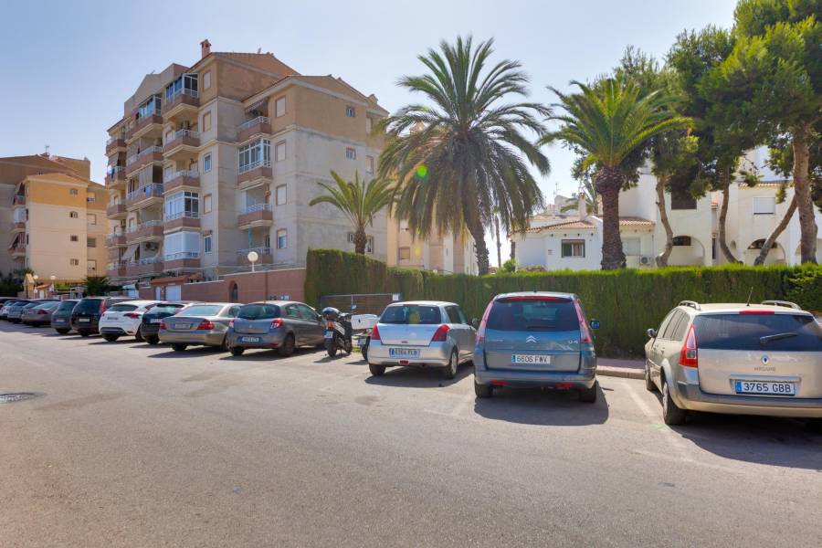 Venta - Casa Tipo Dúplex - Calas blanca - Torrevieja