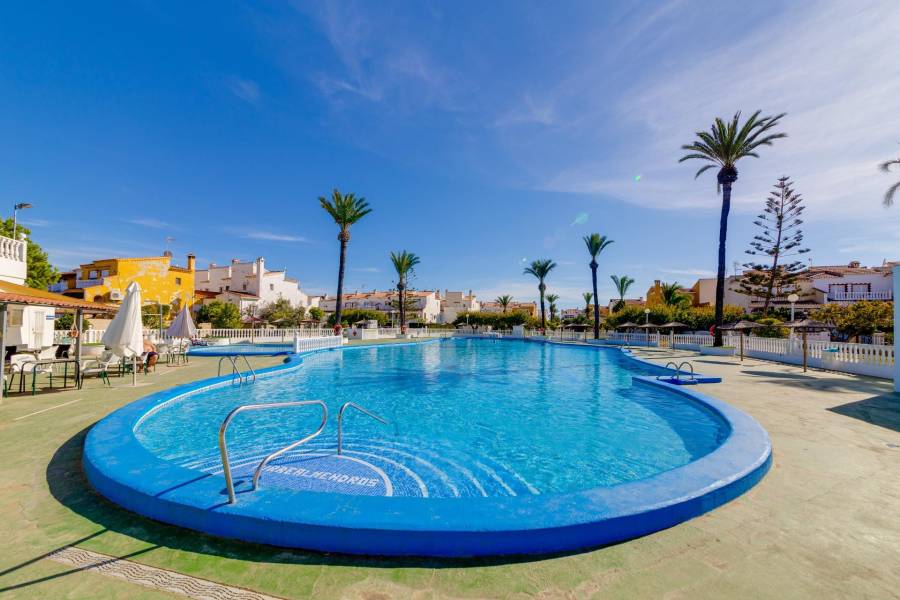 Sale - Single family house - La siesta - Torrevieja