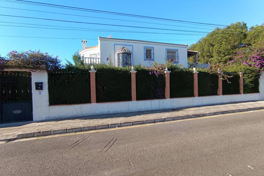 Sale - Single family house - San luis - Torrevieja