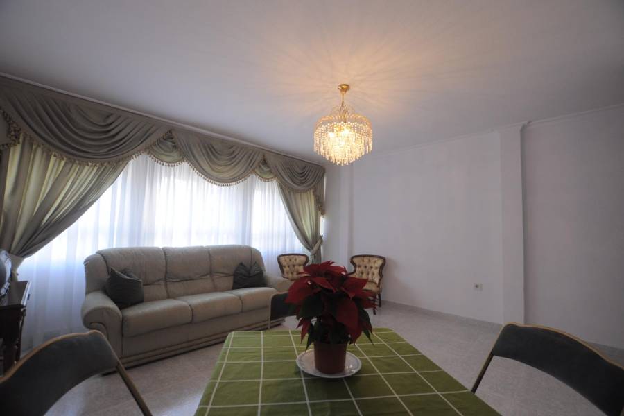 Sale - Flat - Centro - Torrevieja