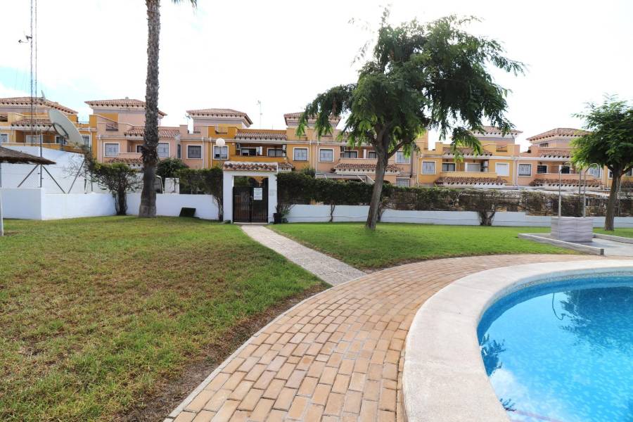 Sale - Terraced house - Aguas nuevas 1 - Torrevieja