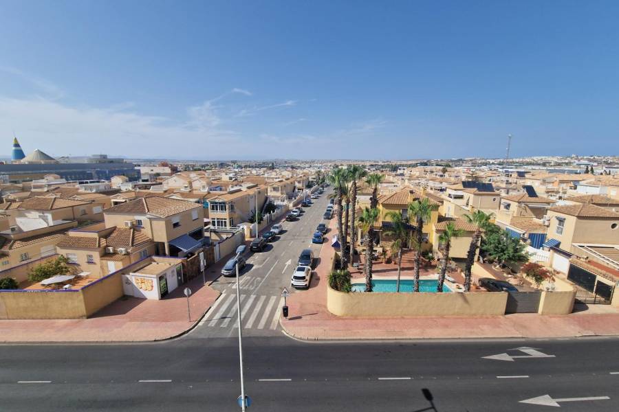 Sale - Apartment - Centro - Torrevieja