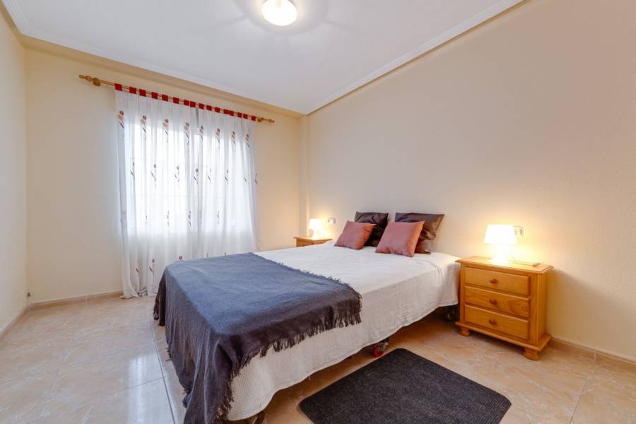 Venta - Chalet - Aguas nuevas 1 - Torrevieja