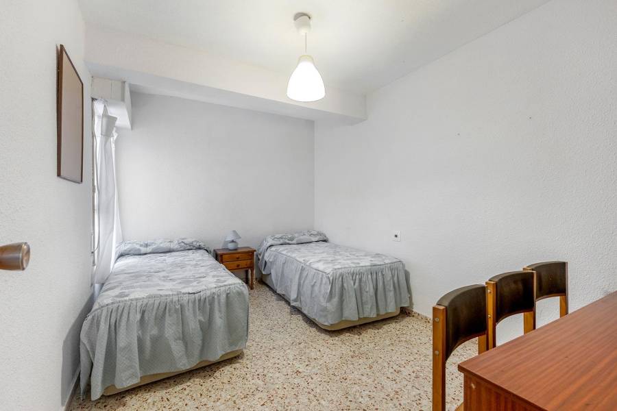 Sale - Apartment - Playa de los locos - Torrevieja