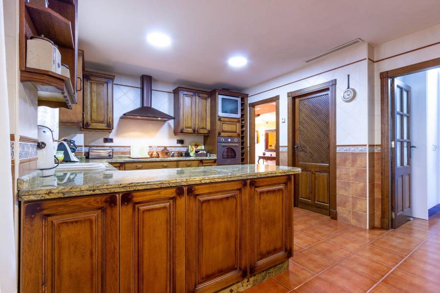 Sale - House - El Escorratel - Orihuela