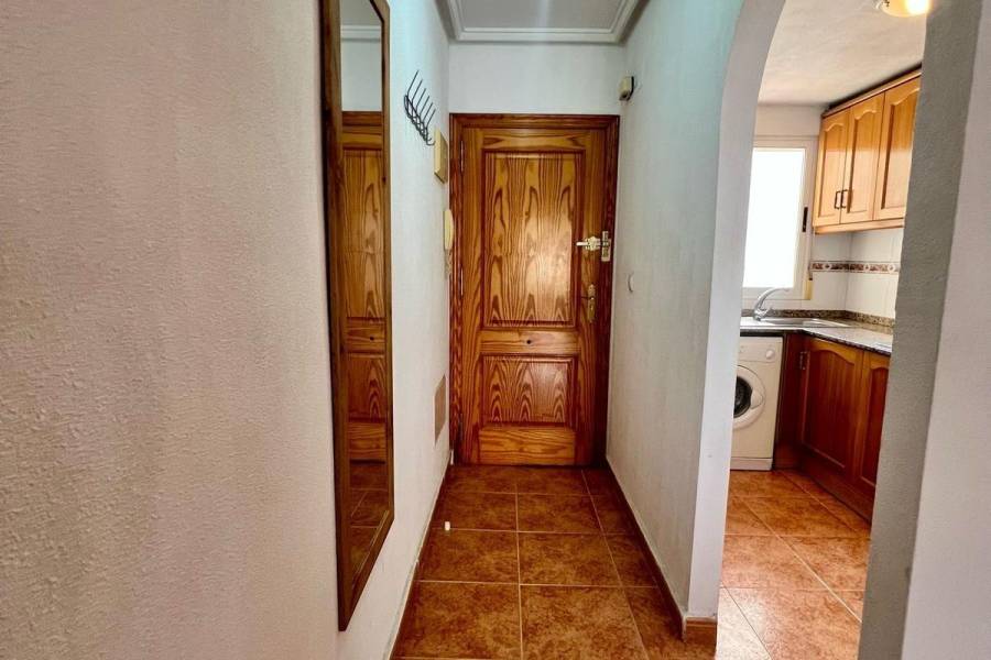 Venta - Apartamento - Playa de los locos - Torrevieja