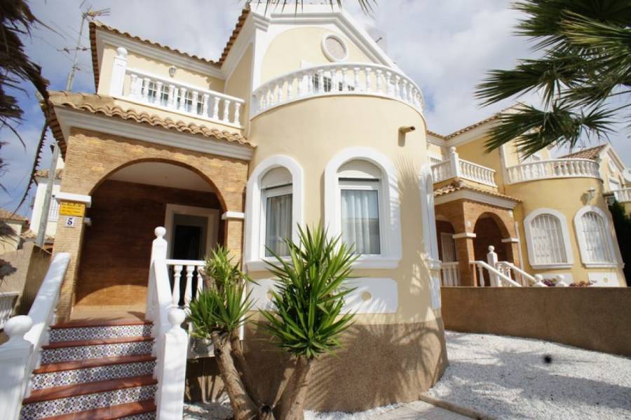 Venta - Chalet - Las Filipinas - Orihuela Costa