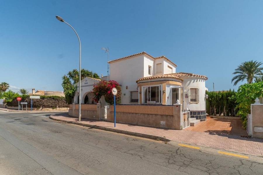 Sale - Single family house - La Florida - Orihuela Costa