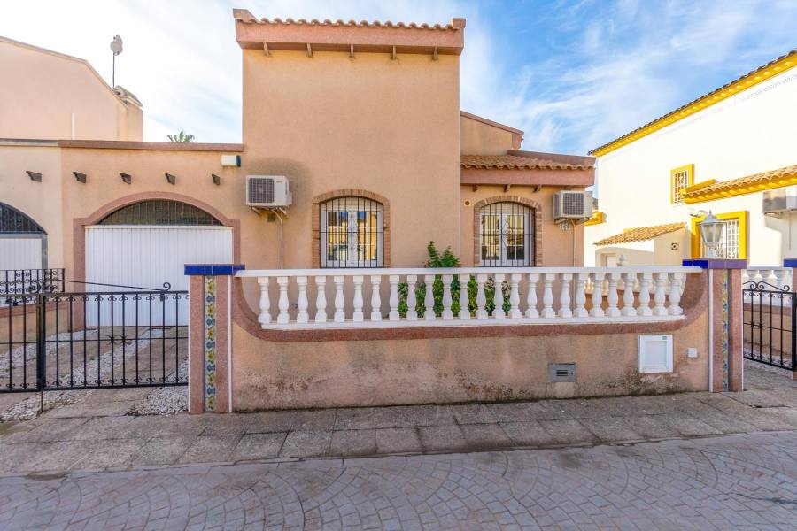 Sale - Single family house - Playa Flamenca - Orihuela Costa