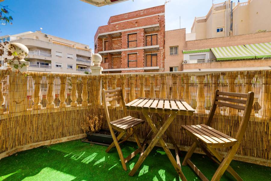 Sale - Apartment - Centro - Torrevieja