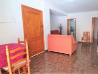 https://fotos15.apinmo.com/383/12019663/2-7.jpg