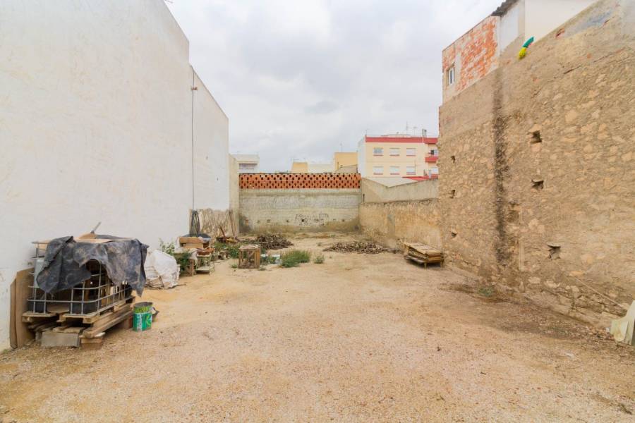 Sale - Urban Plot of land - Molins - Orihuela