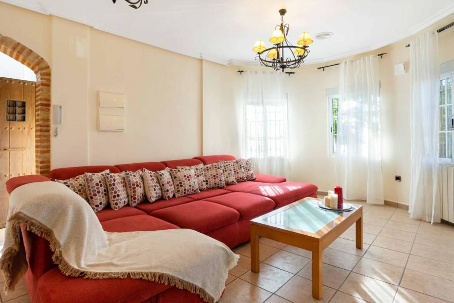 Sale - Villa - La Florida - Orihuela Costa