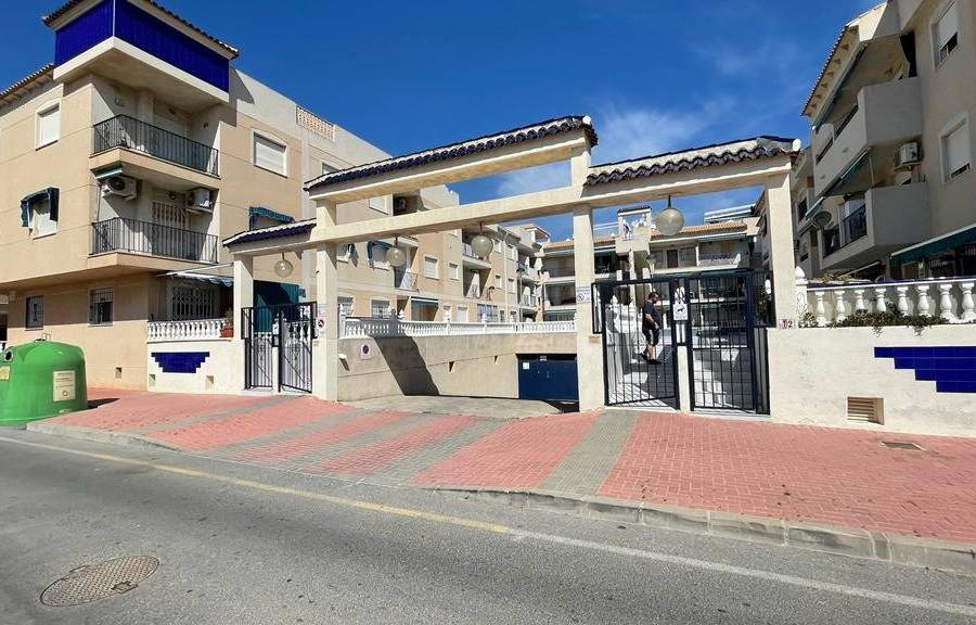 Sale - Apartment - Playa de los Naufragos - Torrevieja