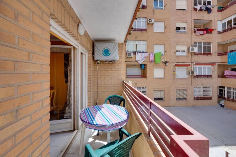 Sale - Apartment - Playa de los locos - Torrevieja