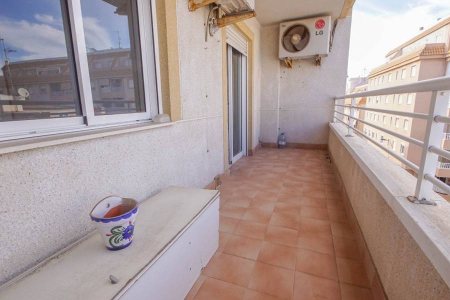 Sale - Apartment - Centro - Torrevieja