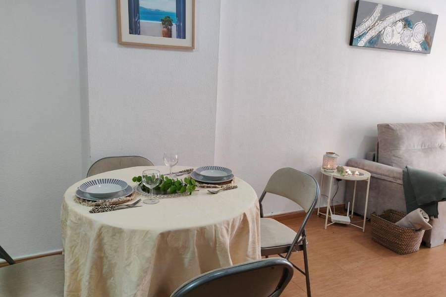 Sale - Apartment - Playa de los locos - Torrevieja