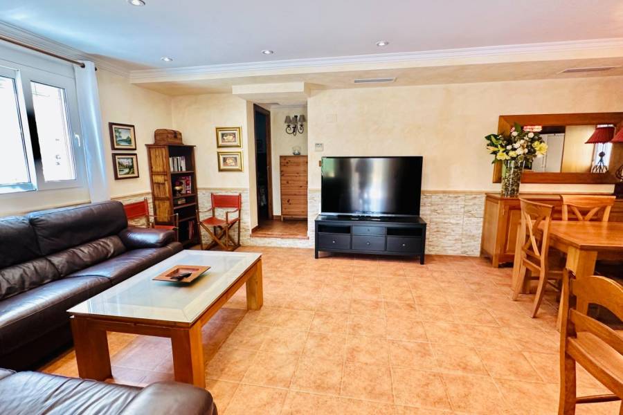 Vente - Villa - Urb. Montepinar - Orihuela