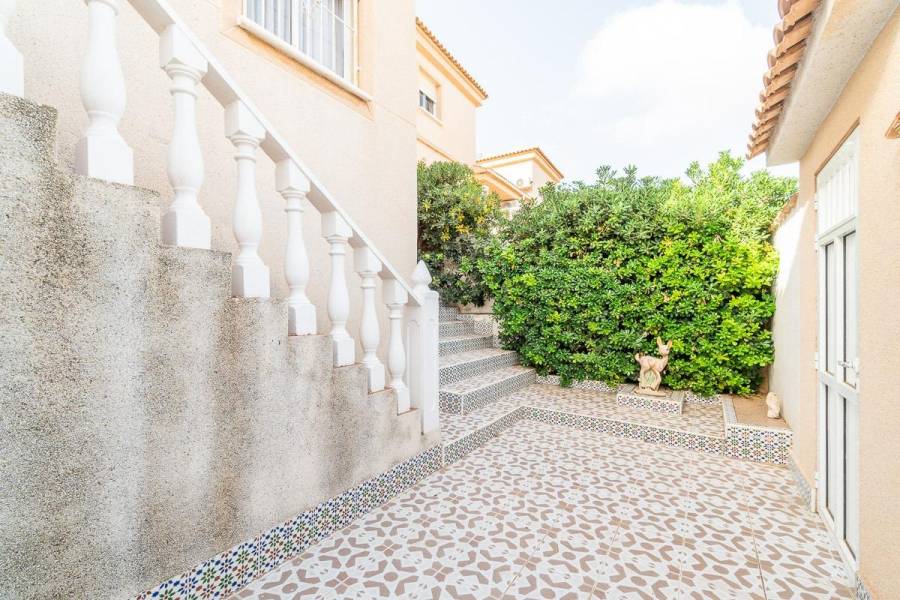 Sale - Terraced house - Los altos - Torrevieja