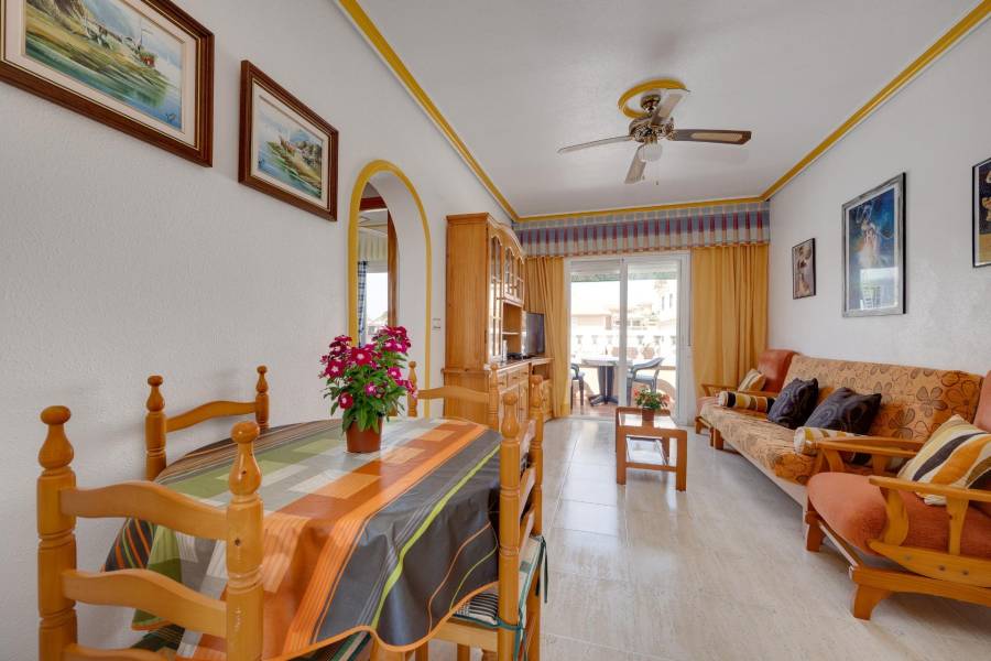 Vente - Bungalow Étage Haut - Aguas nuevas 1 - Torrevieja