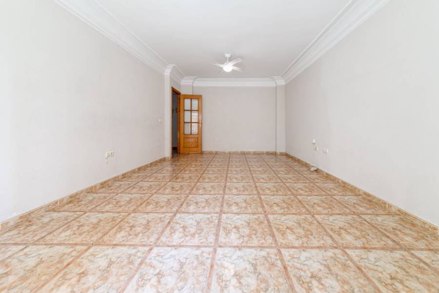 Sale - Apartment - Centro - Torrevieja