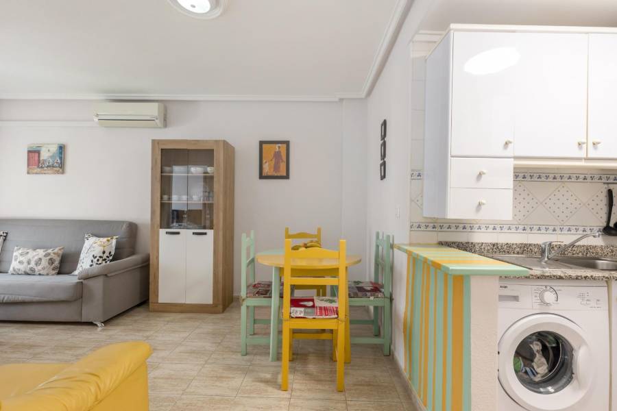 Sale - Apartment - Centro - Torrevieja