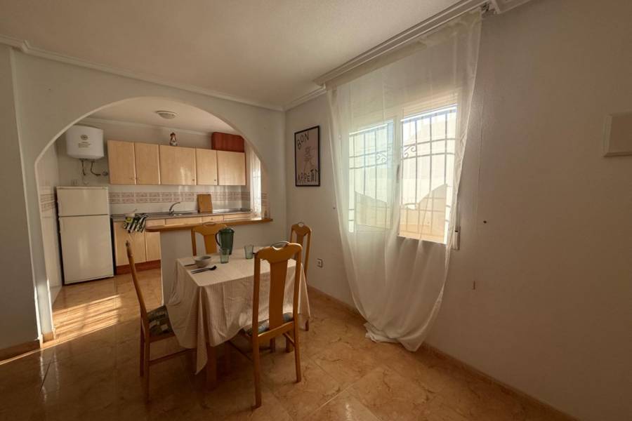 Sale - Terraced house - La Siesta - El Salado - Torreta - Torrevieja