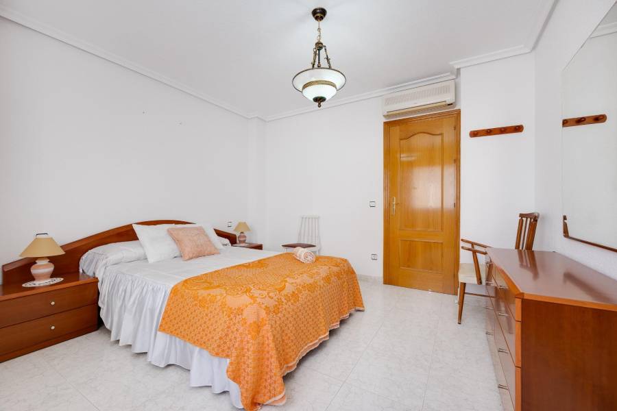 Vente - Maison mitoyenne - Paseo maritimo - Torrevieja