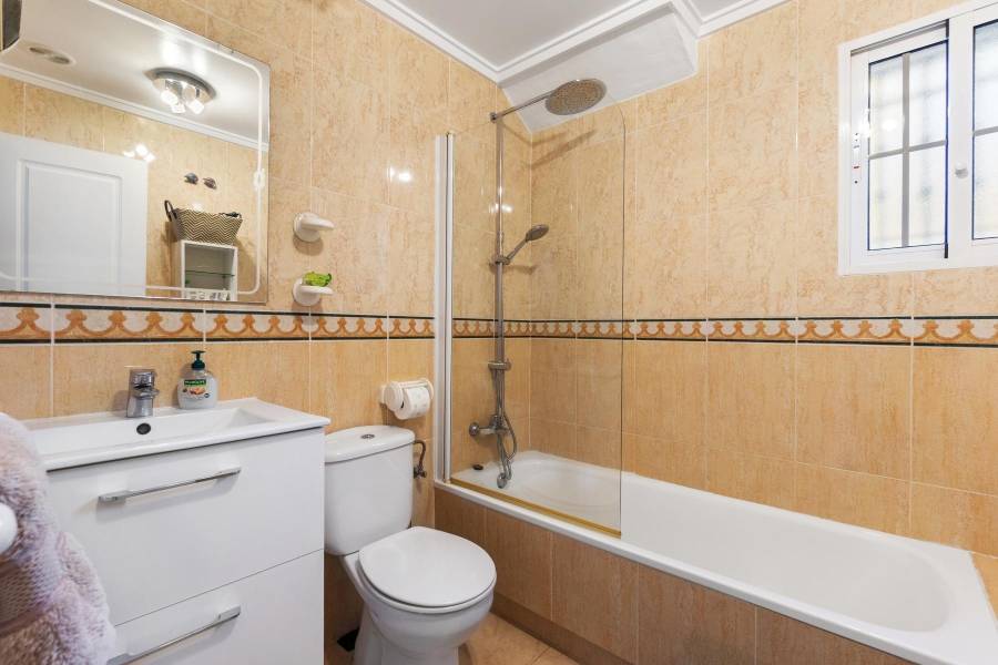 Sale - Villa - Urbanización Perla del Mar - Orihuela