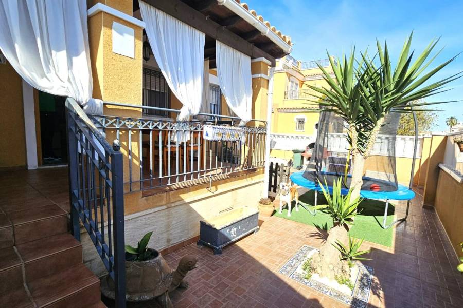 Vente - Maison mitoyenne - Sector 25 - Torrevieja