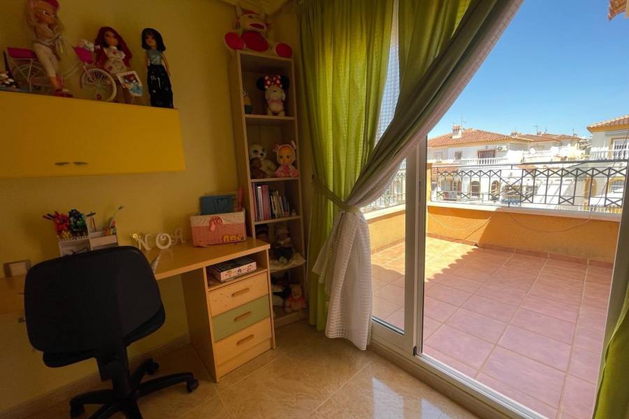 Sale - Terraced house - Sector 25 - Torrevieja